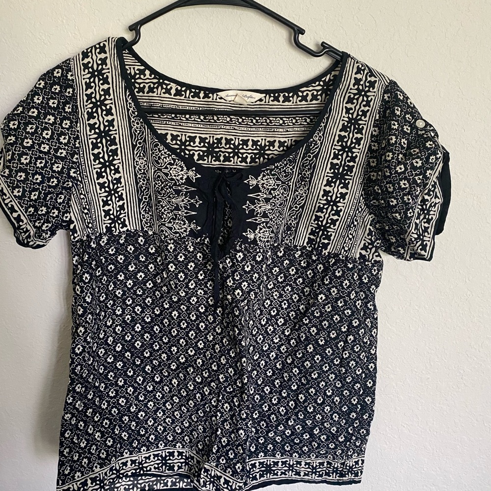 American Eagle shirt